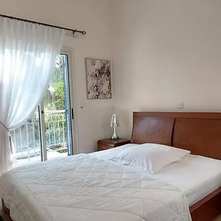 Villa Latchi Bay Evergreen *