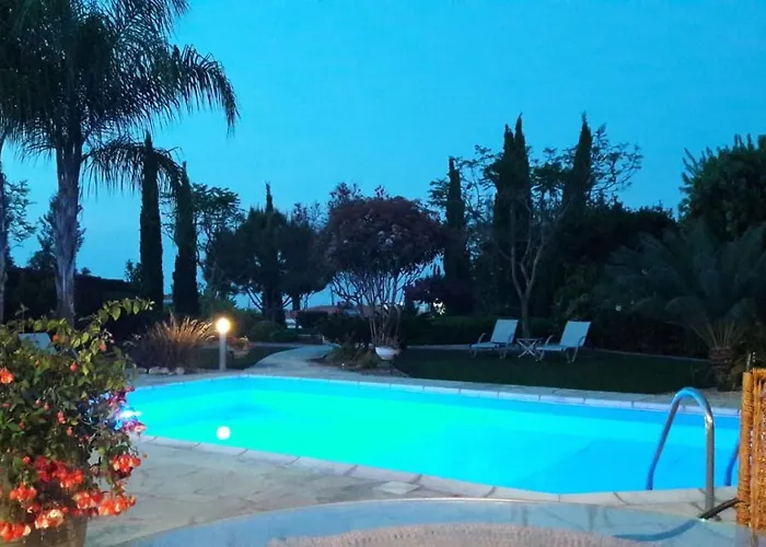 Villa Latchi Bay Evergreen Neo Chorio